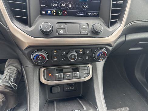 Used 2023 GMC Acadia Denali AWD/4WD image 26