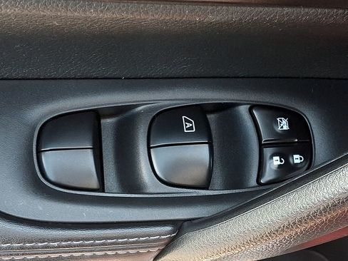 Used 2021 Nissan Rogue Sport S AWD/4WD image 26