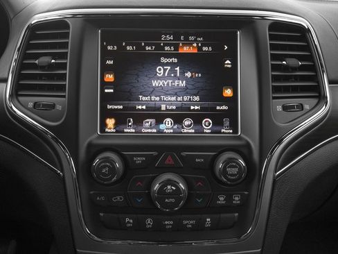 Used 2017 Jeep Grand Cherokee Overland w/ Mopar Chrome Edition Group AWD/4WD image 13