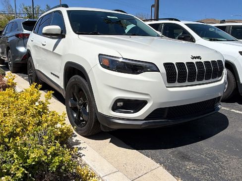Used 2019 Jeep Cherokee Latitude Plus image 1
