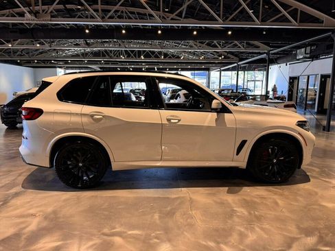 Used 2023 BMW X5 xDrive40i w/ Executive Package image 6