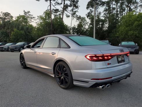 New 2025 Audi S8 4.0T image 6
