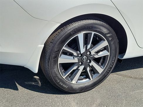 New 2025 Nissan Versa SV w/ Trunk Package image 3