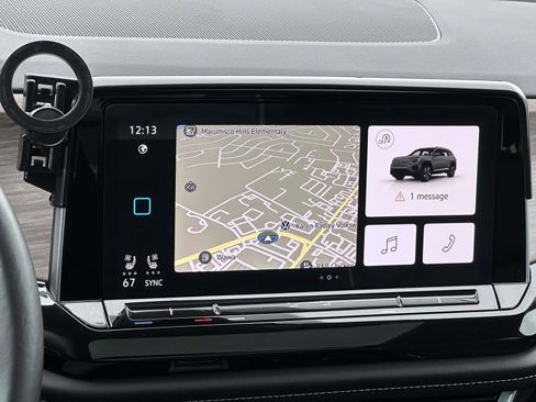 Certified 2025 Volkswagen Atlas SEL Premium R-Line image 19