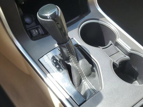 Used 2016 Toyota Camry LE FWD image 21