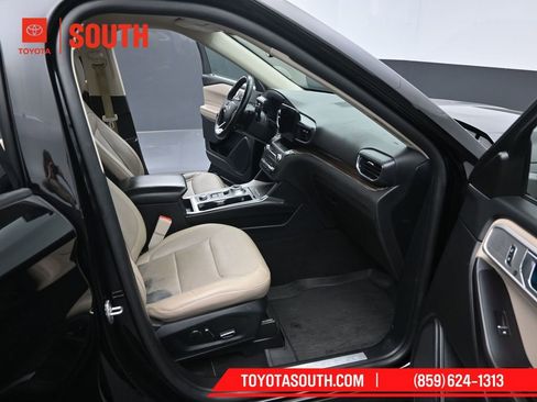 Used 2020 Ford Explorer Limited w/ Class III Trailer Tow Package image 37