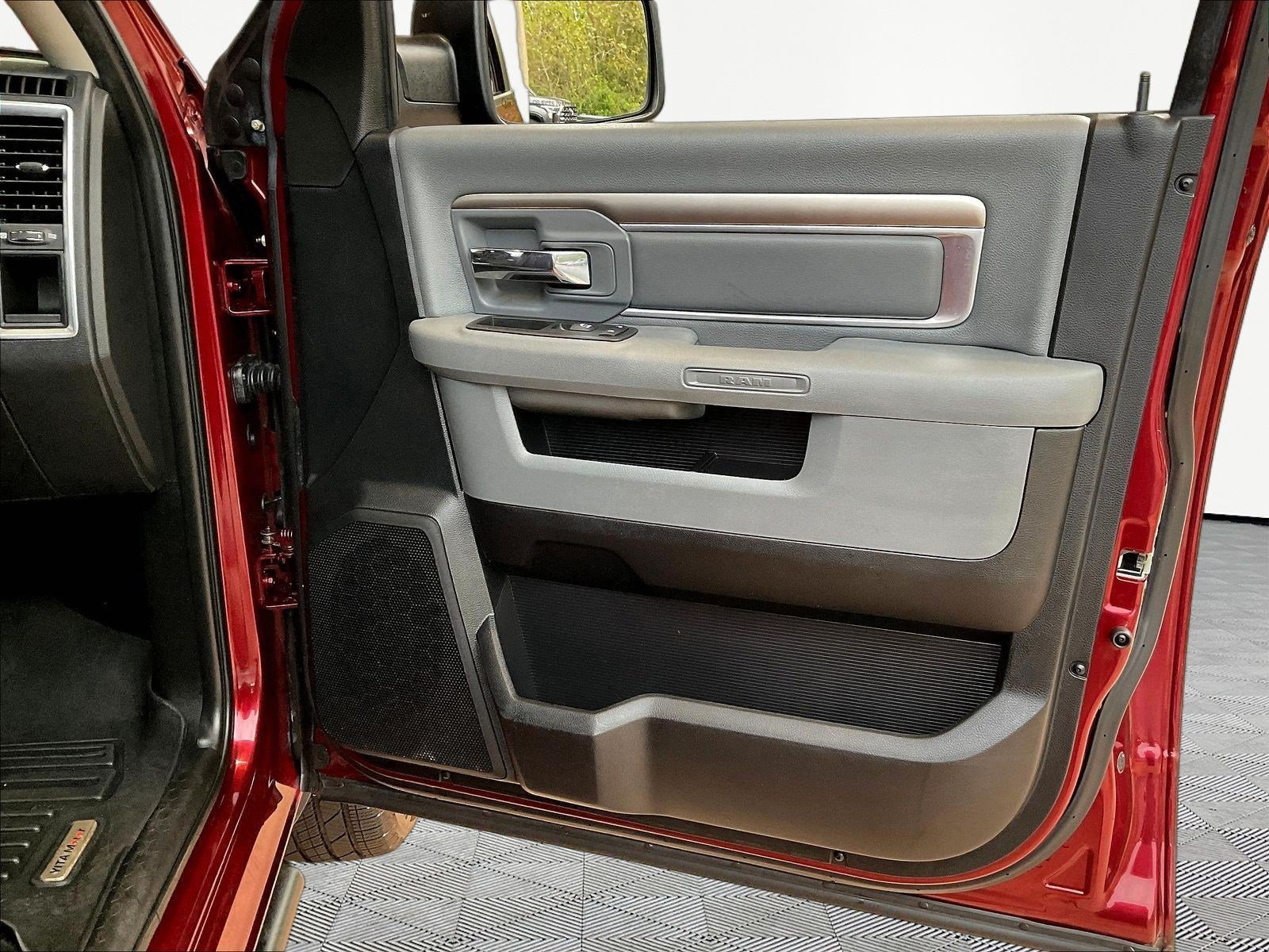 Used 2016 RAM 1500 Big Horn AWD/4WD image 29
