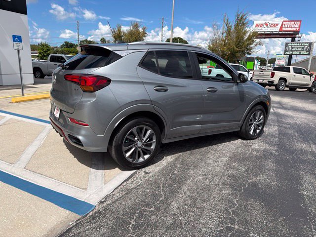 Used 2023 Buick Encore GX Select w/ Sport Touring Package FWD image 8