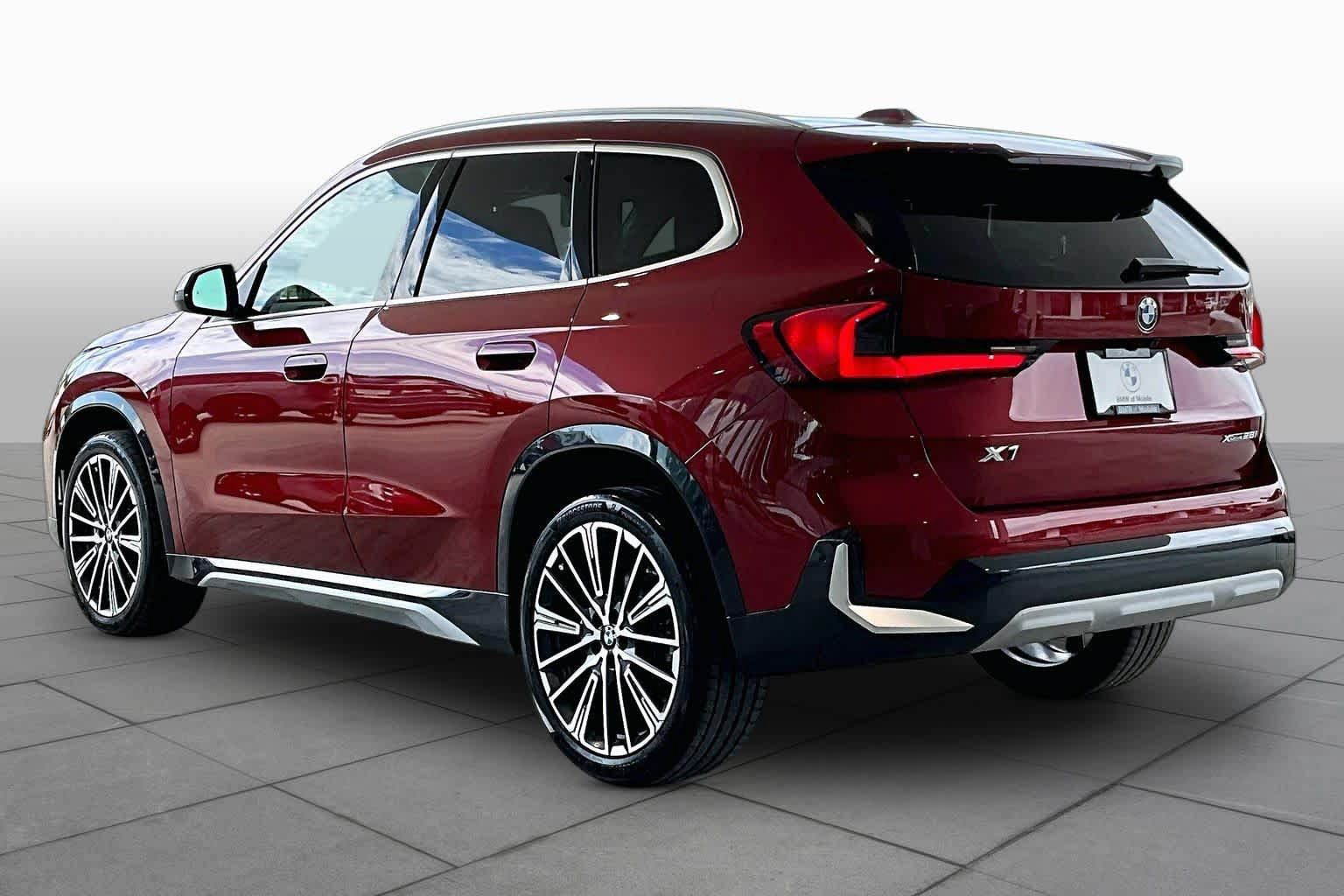 New 2026 BMW X1 xDrive28i w/ Convenience Package AWD/4WD image 12