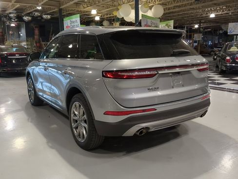 Used 2022 Lincoln Corsair AWD w/ Premium Package image 10