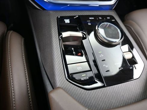 Used 2025 BMW X3 xDrive30i w/ M Sport Package image 31