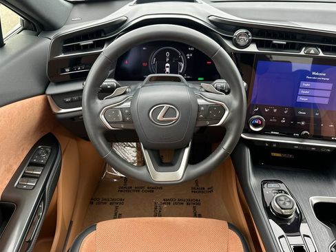 Certified 2023 Lexus RZ 450e Premium w/ Accessory Package (Z1) AWD/4WD image 14