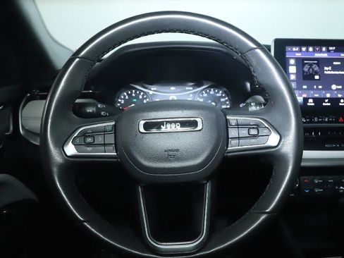 Used 2025 Jeep Compass Limited AWD/4WD image 20