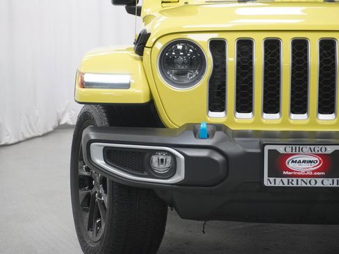 Used 2023 Jeep Wrangler Unlimited Sahara w/ Cold Weather Group image 6