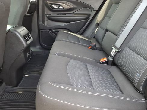 Used 2022 GMC Terrain SLE w/ Driver Convenience Package image 16