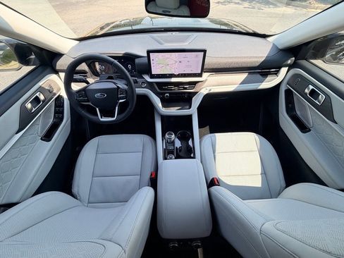 New 2026 Ford Explorer Platinum AWD/4WD image 19