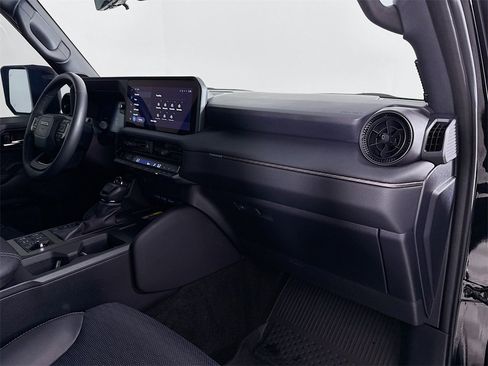 Used 2024 Toyota Land Cruiser image 25