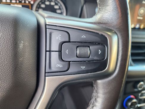 Used 2021 Chevrolet Suburban Z71 w/ Z71 Off-Road Package image 29