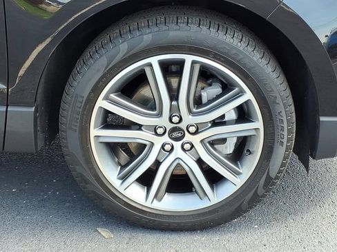 Used 2024 Ford Edge Titanium w/ Equipment Group 301A AWD/4WD image 9