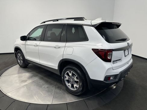 Certified 2023 Honda Passport TrailSport image 5