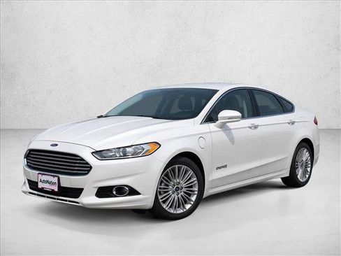 Used 2015 Ford Fusion Energi Titanium w/ Driver Assist Package FWD image 11
