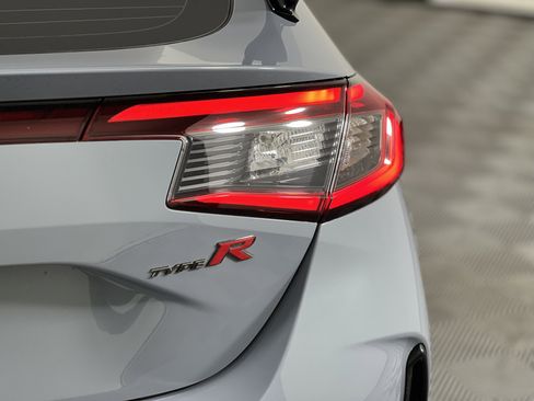 Used 2023 Honda Civic Type R image 12