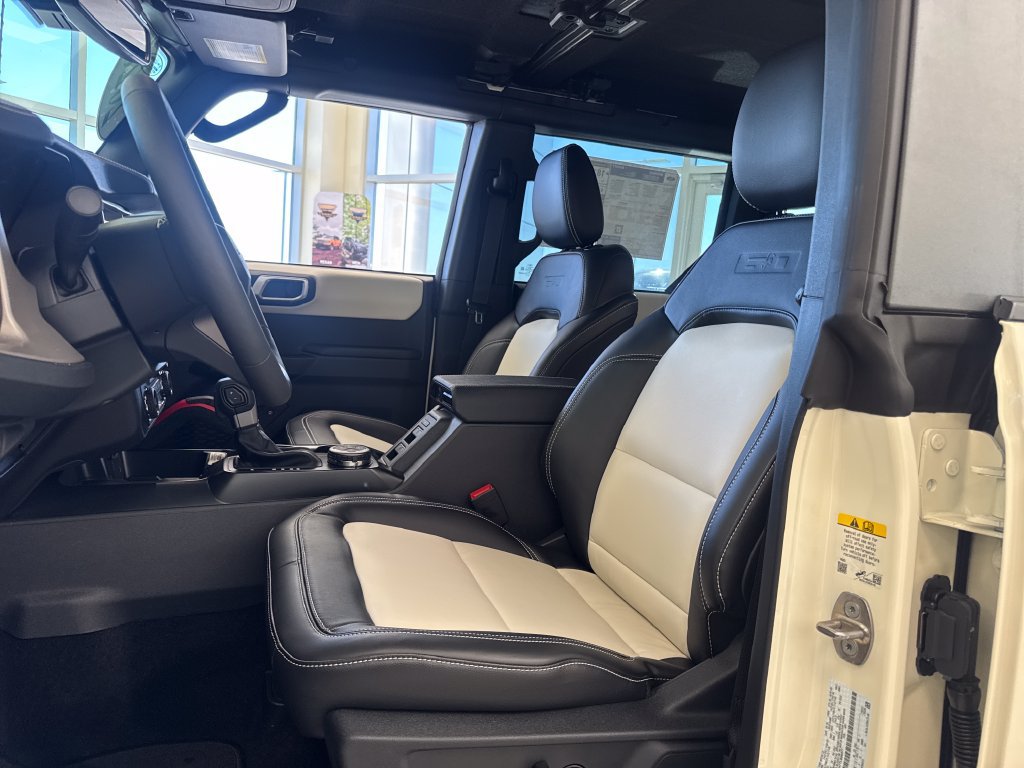 New 2026 Ford Bronco Outer Banks w/ Sasquatch Package AWD/4WD image 19