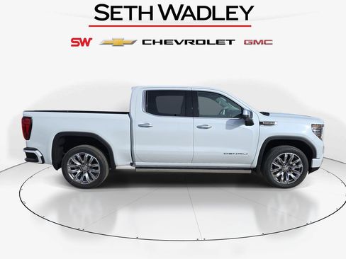 New 2026 GMC Sierra 1500 Denali w/ Denali Reserve Package AWD/4WD image 8