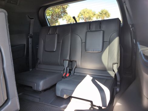 Used 2024 Lexus LX 600 F Sport image 32