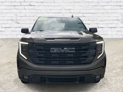 Used 2024 GMC Sierra 1500 Elevation w/ LPO, Elevation Black Package RWD image 6