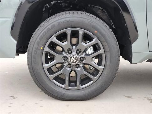 New 2026 Toyota Tundra Platinum image 7