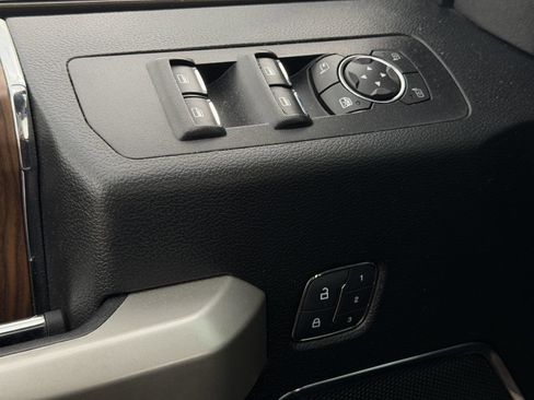 Used 2017 Ford F150 Lariat RWD image 26