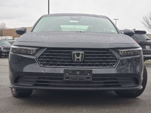 Used 2023 Honda Accord EX image 8