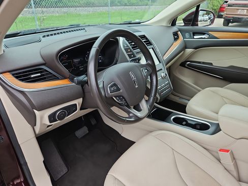 Used 2019 Lincoln MKC Select w/ Select Plus Package image 12