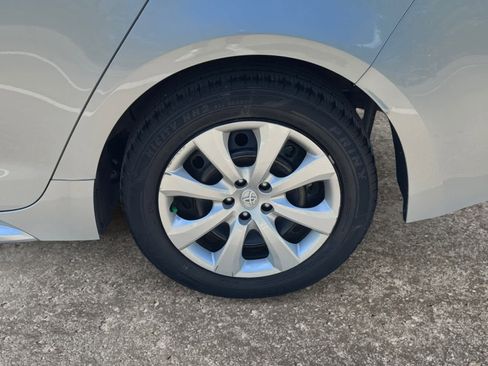 Used 2024 Toyota Corolla LE FWD image 12