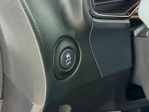 Used 2024 Nissan Z Performance w/ Floor Mat Package image 9