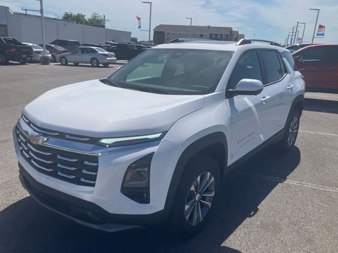 New 2026 Chevrolet Equinox LT w/ Safety and Technology Package FWD image 1
