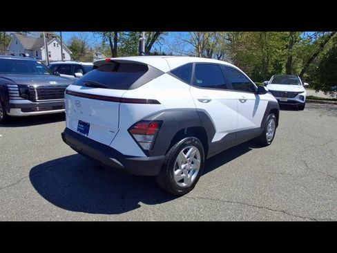 Certified 2025 Hyundai Kona SE AWD/4WD image 8