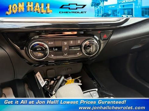 New 2026 Chevrolet Trax RS w/ Driver Confidence Package image 28