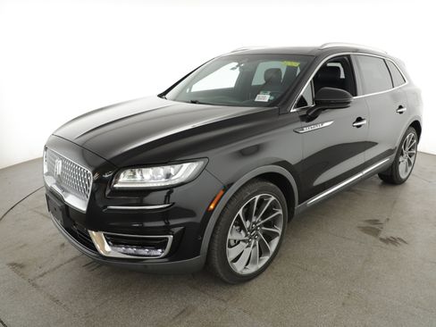 Used 2020 Lincoln Nautilus Reserve w/ Equipment Group 202A image 10