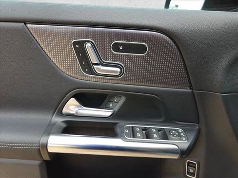 Used 2023 Mercedes-Benz GLA 250 image 24