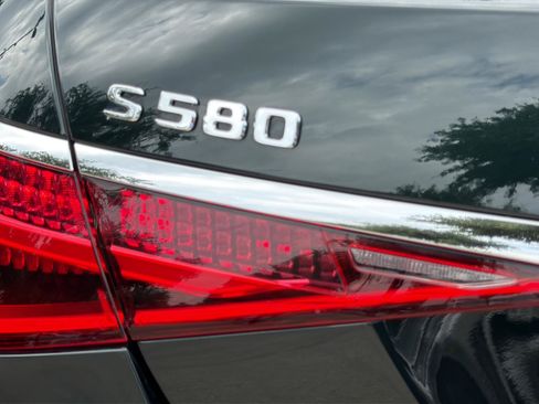 Certified 2023 Mercedes-Benz S 580 4MATIC Sedan image 30