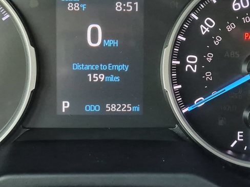 Certified 2022 Toyota RAV4 XLE w/ Convenience Package AWD/4WD image 25