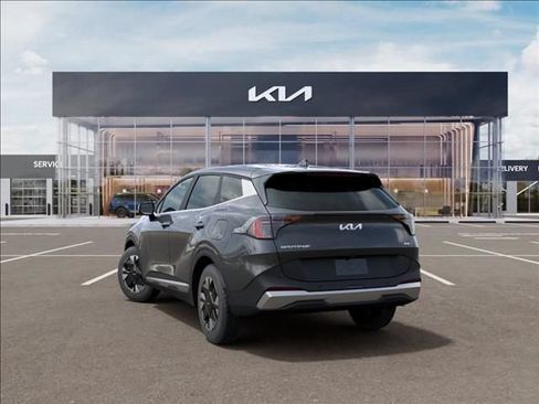 Used 2026 Kia Sportage LX FWD image 4