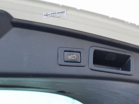 Used 2018 Subaru Forester 2.5i Touring image 6