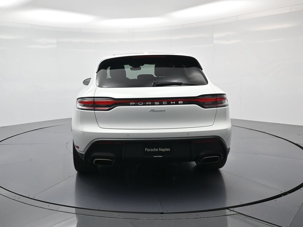 Certified 2026 Porsche Macan AWD/4WD image 29