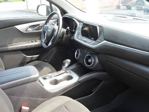 Used 2019 Chevrolet Blazer LT FWD image 32