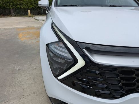 Certified 2023 Kia Sportage EX FWD image 10