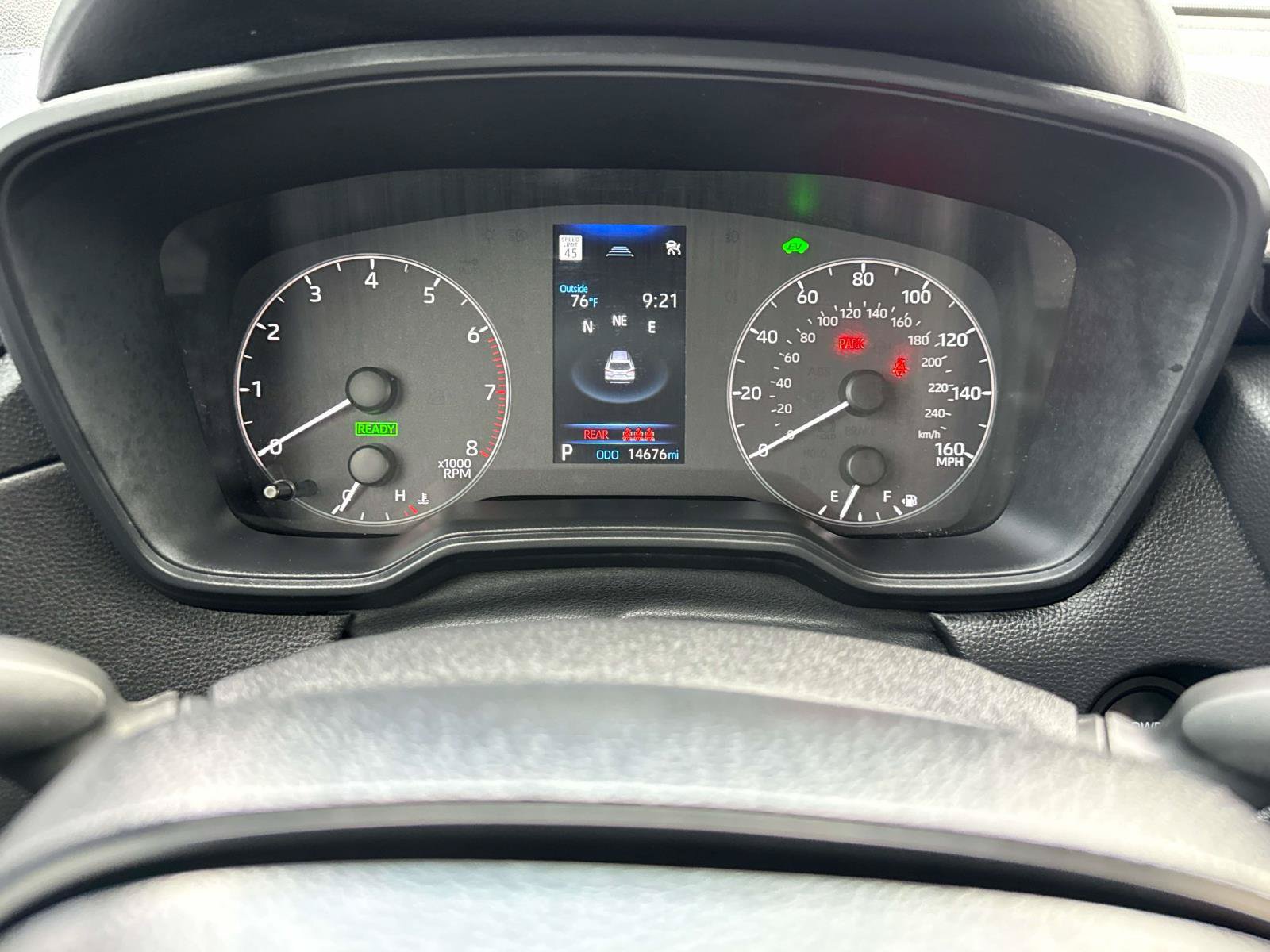 Used 2025 Toyota Corolla Cross AWD Hybrid image 23