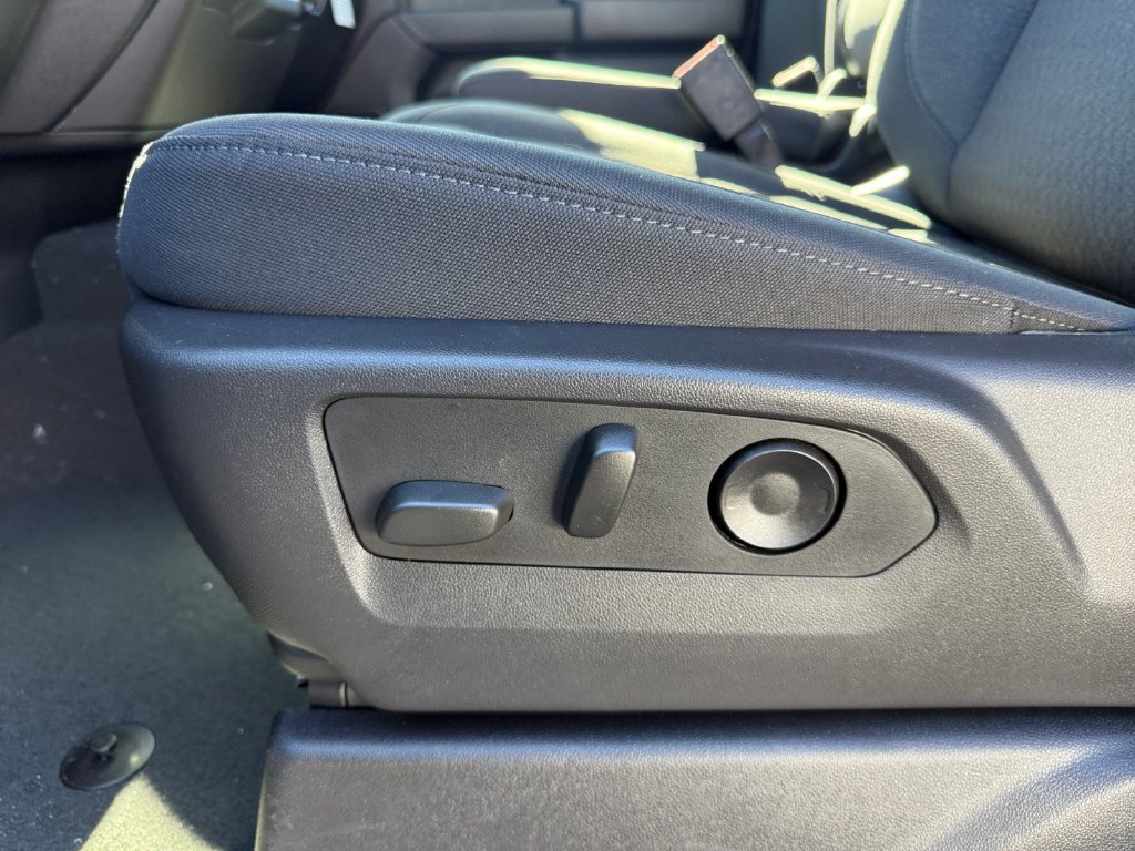 New 2026 Chevrolet Silverado 2500 Custom w/ Custom Convenience Package AWD/4WD image 10